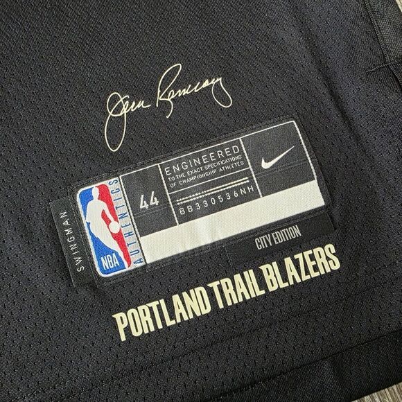 Nike Portland Trailblazers Damian Lillard City Edition Jersey Sz M 44 DX8517-010 - Picture 2 of 12